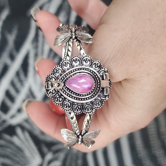 New Pink Rainbow Moonstone 925 Silver Butterflies Poison Cuff Bracelet. - Picture 10 of 12